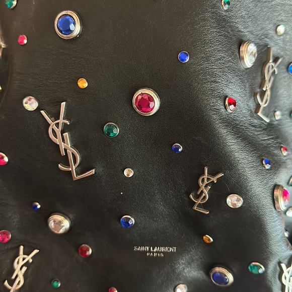 🔥🔥🔥🔥YSL Black Gem Stud Embellished Teddy Bucket Bag🔥🔥🔥🔥 - Picture 6 of 6